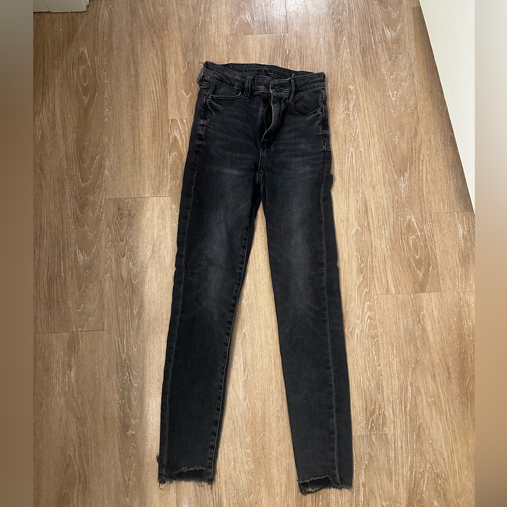 American Eagle Super Stretch Dark Jeans (size 0)
